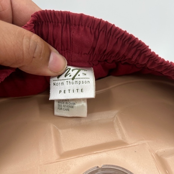 Norm Thompson Red Wine Track Pants Size Petite M - Picture 4 of 6